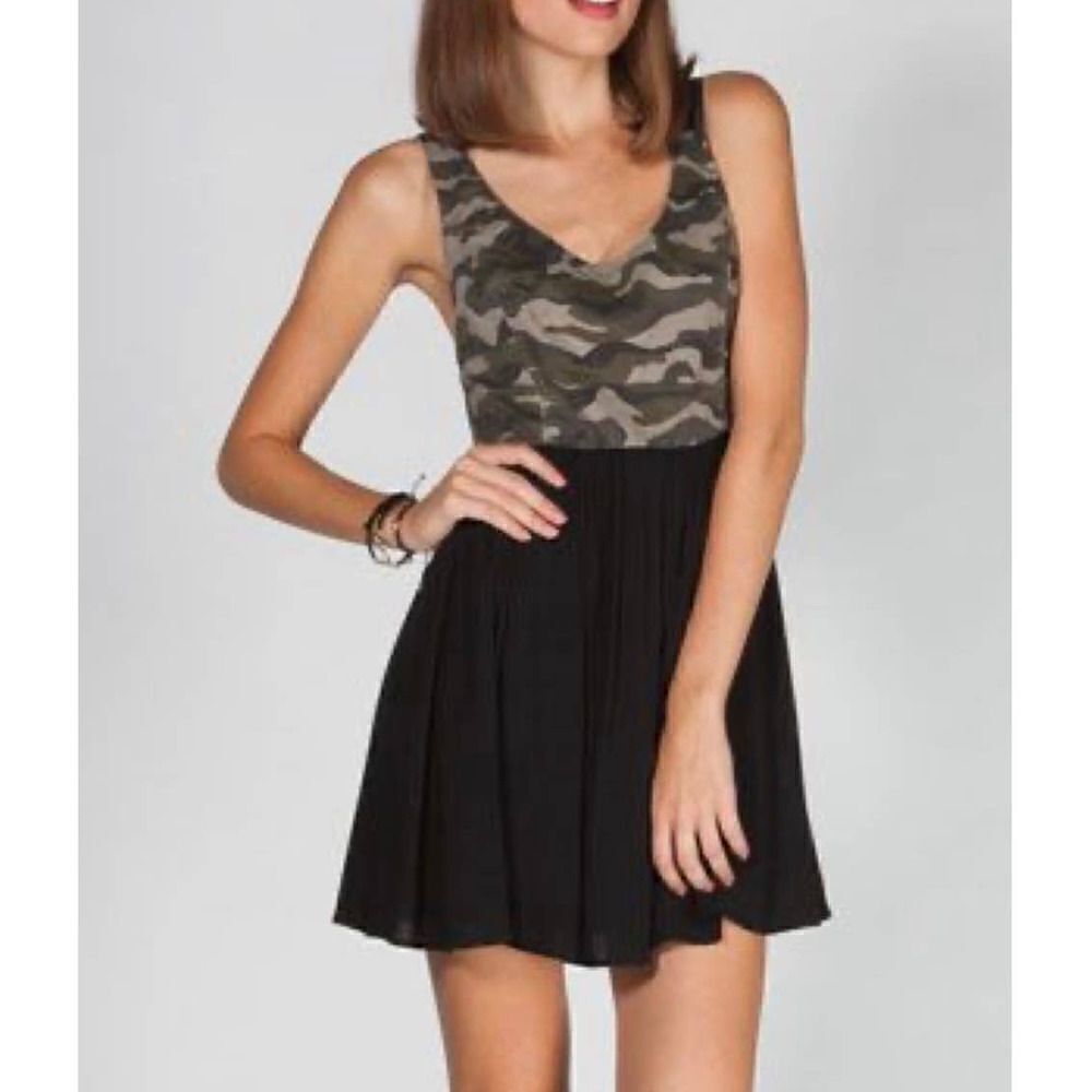 Huntingbird Combat Camo Dress Australian Brand Black Green Skater Dress Size 2